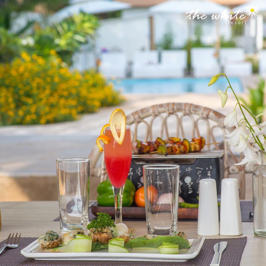 The White Resort Агонда Екстериор снимка